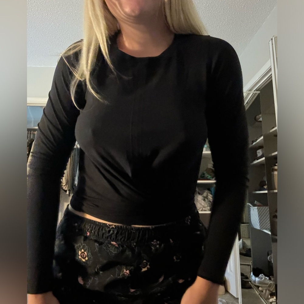 Lulu wrap top